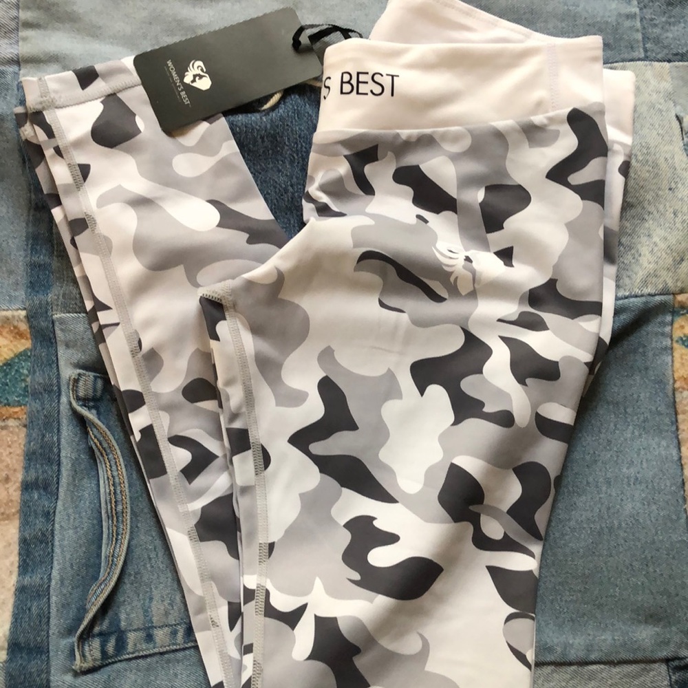Women’s Best Camo Leggings